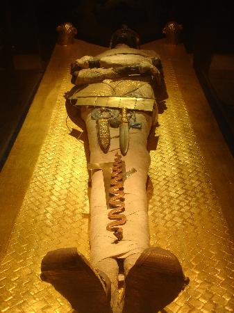 القريه الفرعونيه. ..!! .. فديو Recreation-of-tutankhamun