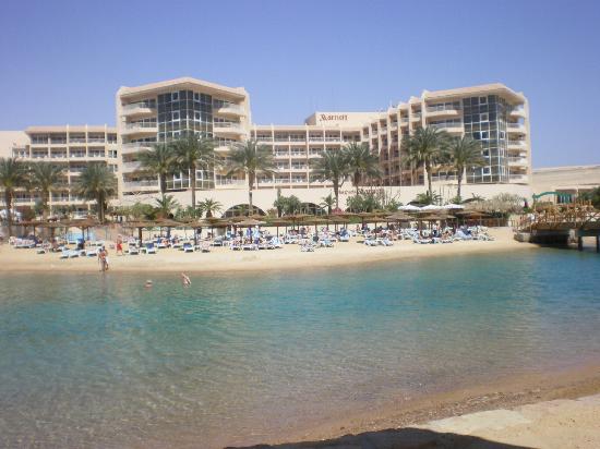 اشهر الاماكن السياحيه فى مصر متجدد Hotel-from-the-island