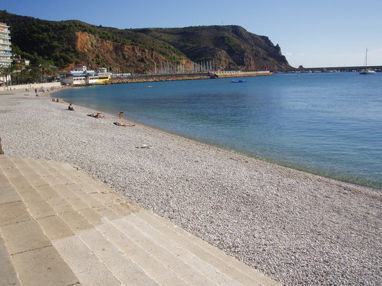 Par ordre alphabétique, des villes et des villages . - Page 21 Pebble-beach