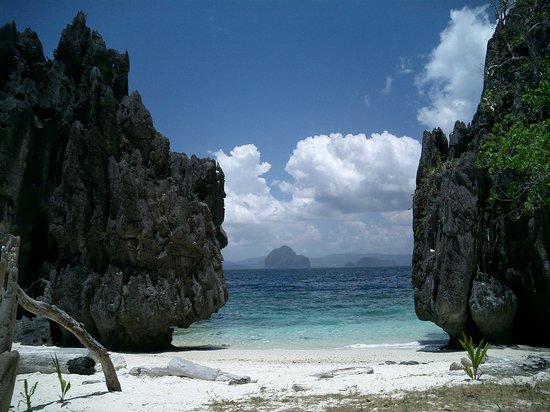 من اجمل جزر الفلبين جزيرة بالاوان Payong-payong-island