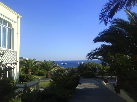 GİRİT-İERAPETRA Vu-de-l-entree-de-l-hotel