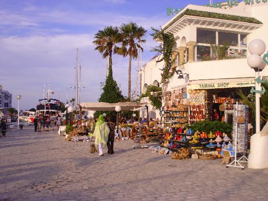 صيف تونس بالصور  Port-el-kantaoui-journee