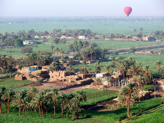 جولة رائعة في مدينة الاقصر Vuelo-en-globo-luxor