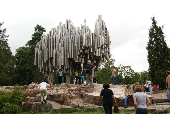 Lieux et monuments - Page 5 Jean-sibelius-monument