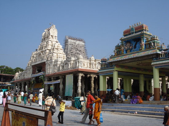 திருச்செந்தூர் கோயிலில் ஜூலை 2ல் கும்பாபிஷேகம் - Page 2 Tiruchendur-murugan-temple