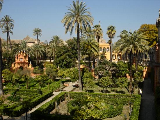 Charles Quint Real-alcazar-gardens