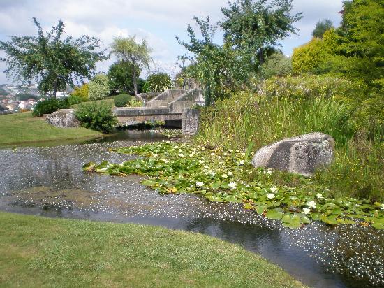 Jardines de la mansión Natsume Jardines-de-lujo