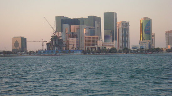 கத்தார் அழகுக்காட்சி... Towers-around-corniche