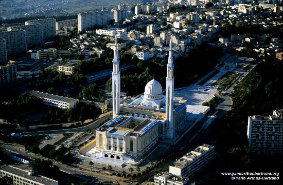  مدينة الجسور المعلقة ، مدينة قسنطينة الجزائرية  Ville-de-constantine