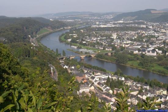 COSAS CURIOSAS  DE MI VIAJE POR ALEMANIA - Página 4 Trier-germany-mosel-river