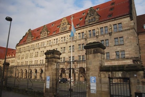 COSAS CURIOSAS  DE MI VIAJE POR ALEMANIA - Página 2 Norimberga-il-palazzo