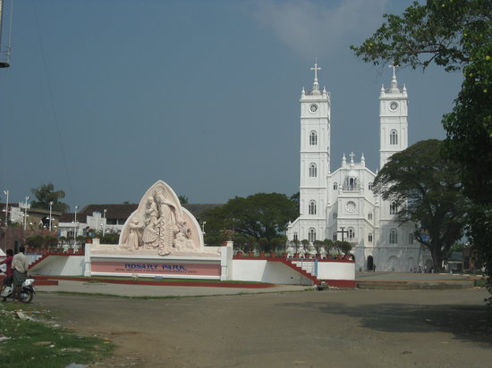 جزيره كوتشي الهنديه Santa-cruz-basilica