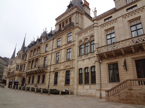 COSAS CURIOSAS  DE MI VIAJE POR ALEMANIA - Página 4 Palais-grand-ducal-the