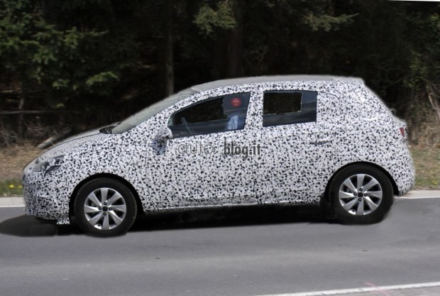 2014 - [Opel] Corsa IV [E] - Page 16 Spyshots-2015-5-doors-opel-corsa-02