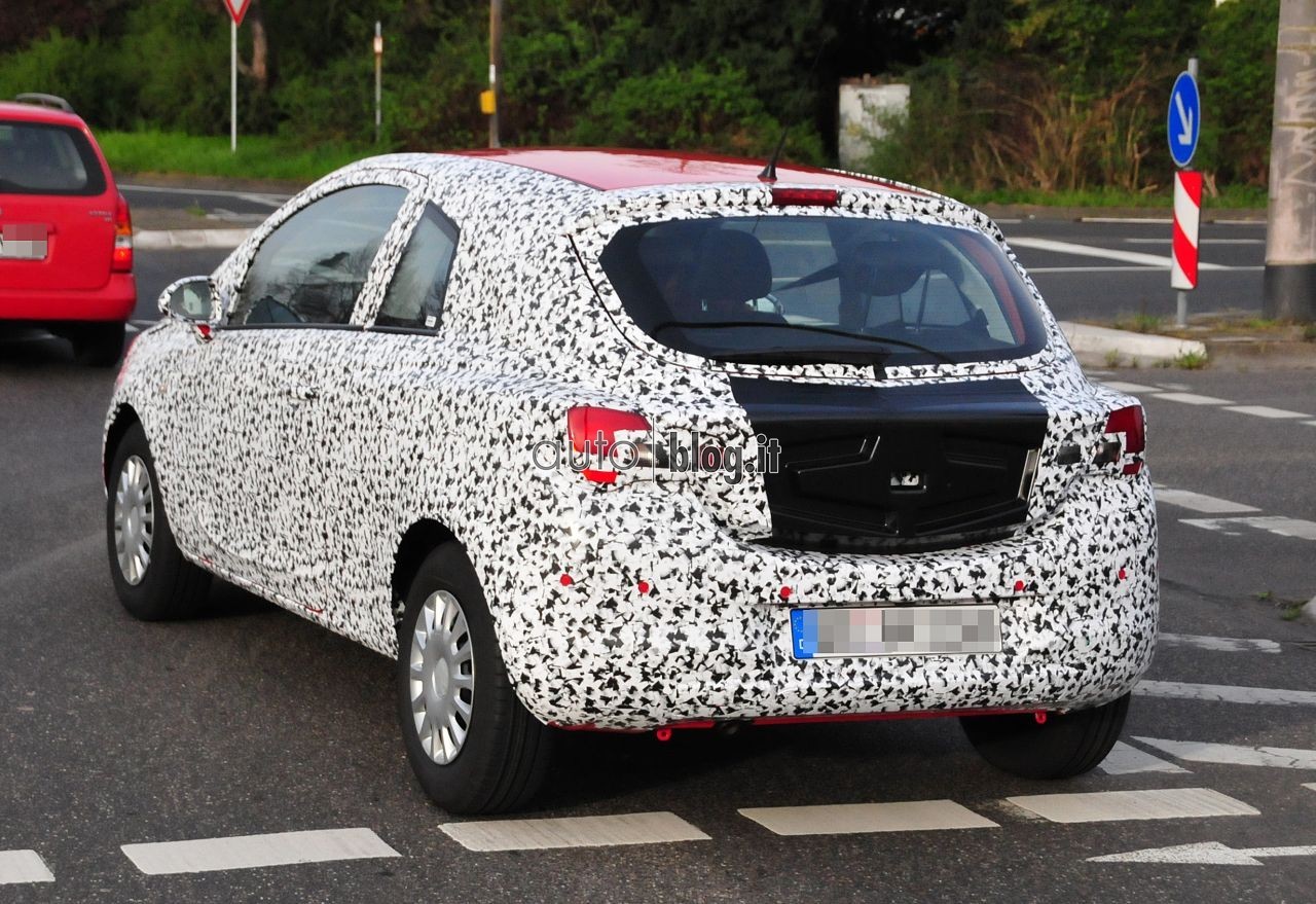 2014 - [Opel] Corsa IV [E] - Page 16 Spyshots-2015-opel-corsa-05