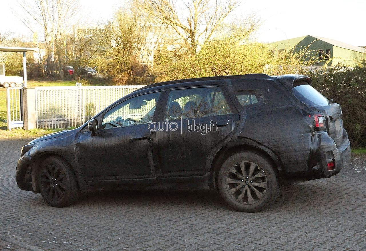 2014 - [Subaru] Legacy / Outback - Page 2 Spyshots-2015-subaru-outback-06