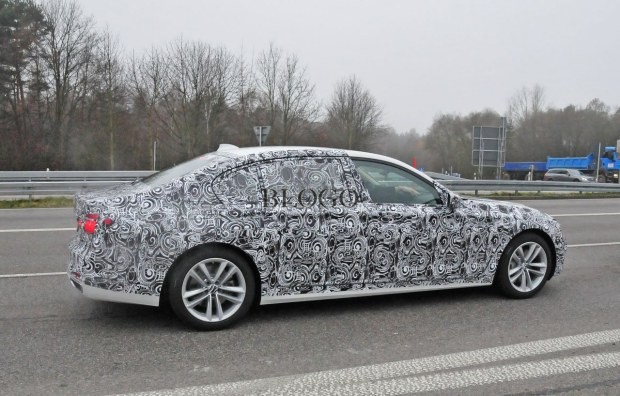 2015 - [BMW] Série 7 / 7 LWB [G11/G12] - Page 17 Spyshots-2016-bmw-7-series-04