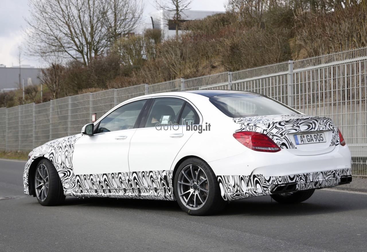 2014 - [Mercedes] Classe C [W205- S205] - Page 27 Mercedes-c-63-amg-2015-03