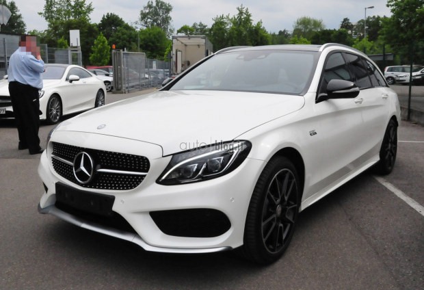 2014 - [Mercedes] Classe C [W205- S205] - Page 32 Mercedes-c-450-sport-amg-01