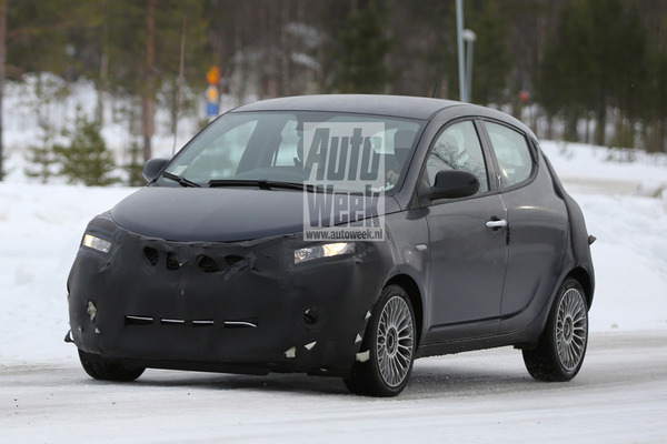 2015 - [Lancia] Ypsilon restylée - Page 2 6ynyj6fbo5lz_600