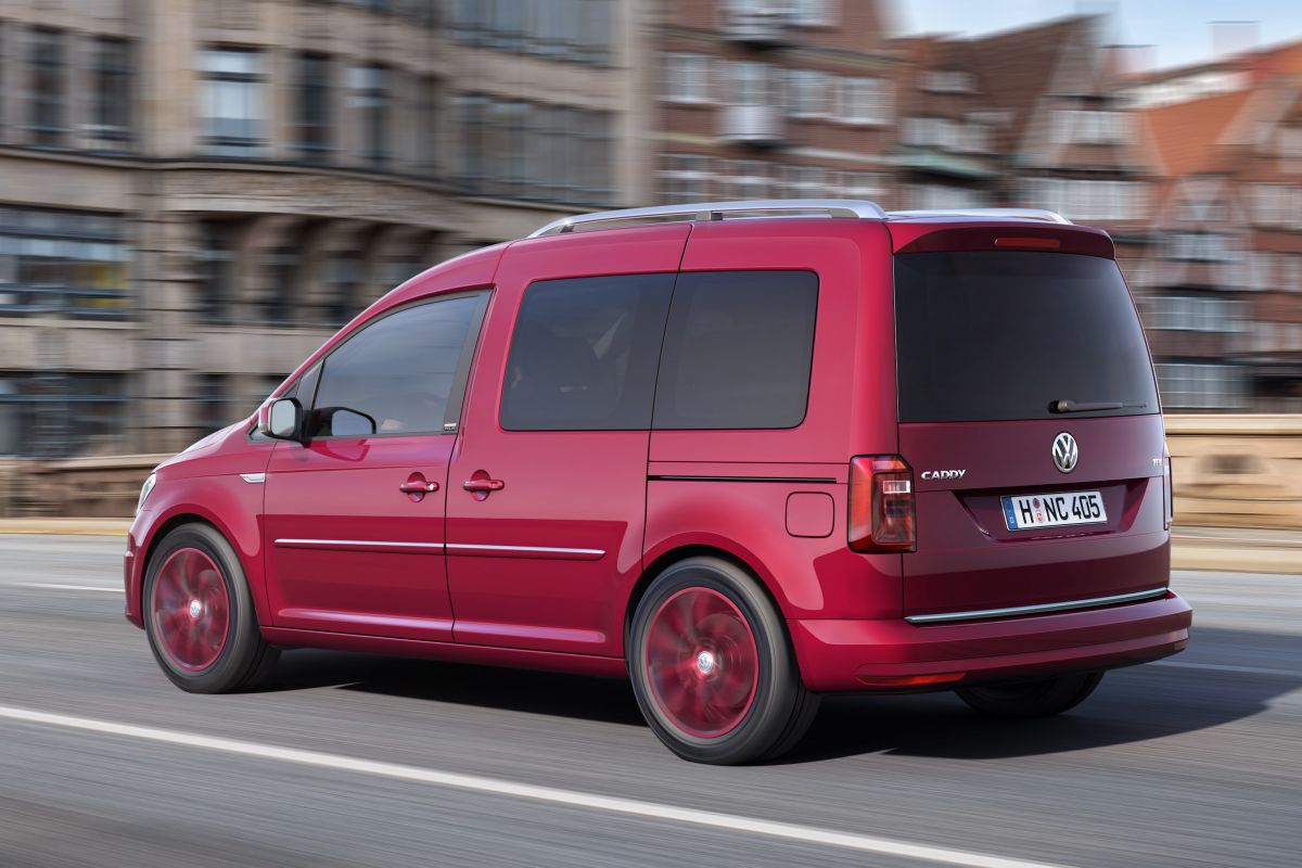 2015 - [Volkswagen] Caddy restylé - Page 2 Ajuy3d4bgzb2