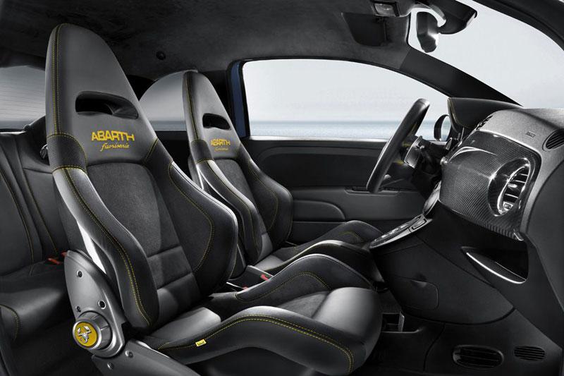 Abarth 695 Fuori Serie M1myxlqbjdot_800