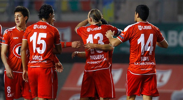 Ñublense avanza a octavos de final de Copa Chile al vencer a Iberia y concreta eliminación de la UC A_UNO_431088-e1409779884345