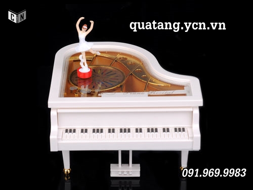 Hộp nhạc piano vũ công - Classical piano music box Music-box-hop-am-nhac-hinh-dang-dan-piano-co-vu-nu-cong-mua-ba-le-tren-trang-classical%20(2)