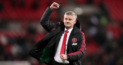 7 bước 'đại nhảy vọt' của Man Utd dưới triều đại Ole Solskjaer Solskjaer-co-the-pha-ky-luc-pl-neu-khong-thua-liverpool1550733985-2102