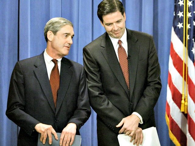 SPIES & LIES - PART 1 - Page 17 Mueller-and-Comey-J.-Scott-Applewhite-640x480