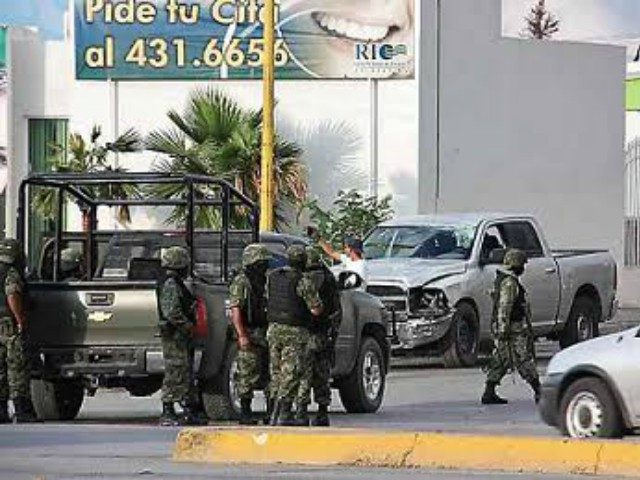 SENTENCIAN a 26 AÑOS de CÁRCEL a 8 SOLDADOS del EJERCITO por AYUDAR a ZETAS a DESMADRAR" el PAÍS eran parte del otro ejercito Coahuila-soldiers-640x480