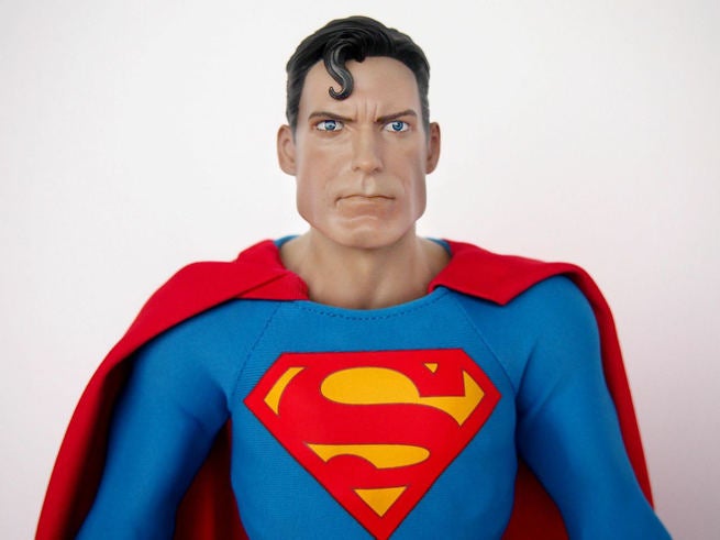 [Sideshow] DC Comics: Superman Sixth Scale - LANÇADO!!! - Página 3 Superman-hot-toys-1-115908