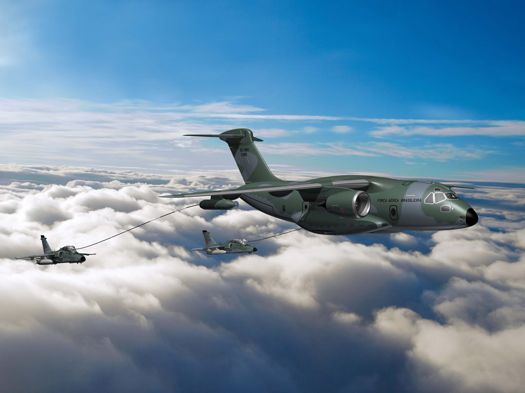 Programas de adquisición y modernización de las Fuerzas Armadas de Colombia AIR_KC-390_Refuels_AMX_Concept_lg