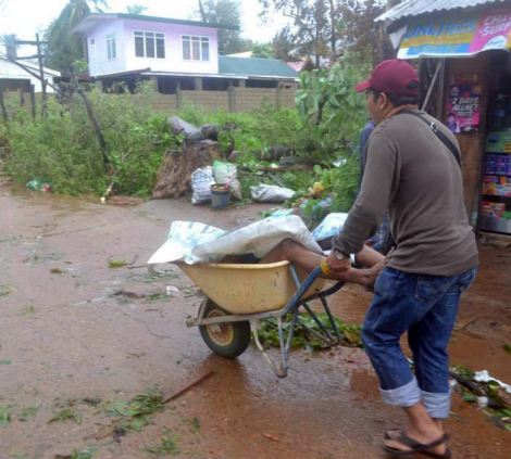 Philippines: Những bức ảnh gây chấn động sau siêu bão Haiyan Anh2