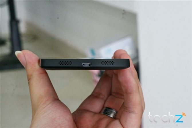 Cần bán LG Nexus 5 16GB Black & White 13843364626f12df2a84
