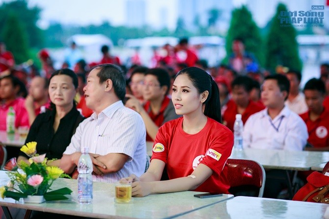 Nguyễn Thị Loan được mời làm Đại sứ các chương trình Hiến Máu  Nguyen-thi-loan-giaitri-doisongphapluat%20(1)