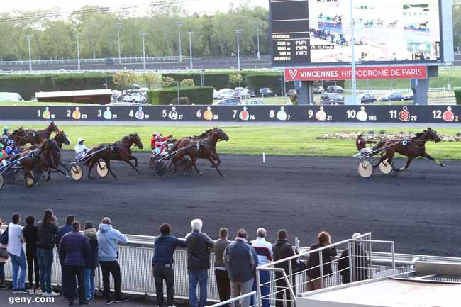 Quinté+ Vendredi 27 Avril 2018 - Vincennes Photo_arrivee_968952