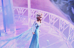 Cendrillon (film live) - Page 4 Giphy
