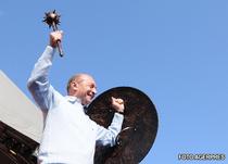 Tyran Basescu a proclamat ieri Ziua I a A Satrapiei Securistice Babuistan !!! Image-2009-10-31-6391401-46-basescu-campanie