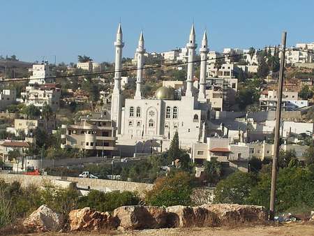 رئيس جمهورية الشيشان الروسية يدشن يدشن غرب القدس ثاني أكبر مسجد بعد الأقصى AbugoshM