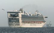 Swine flu scares people to SB Star-Princess8_t180