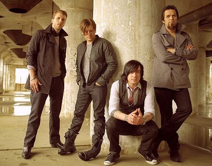 صور فرقةThree Days Grace Three-days-gracejpg-c2380cb96c107fad_large