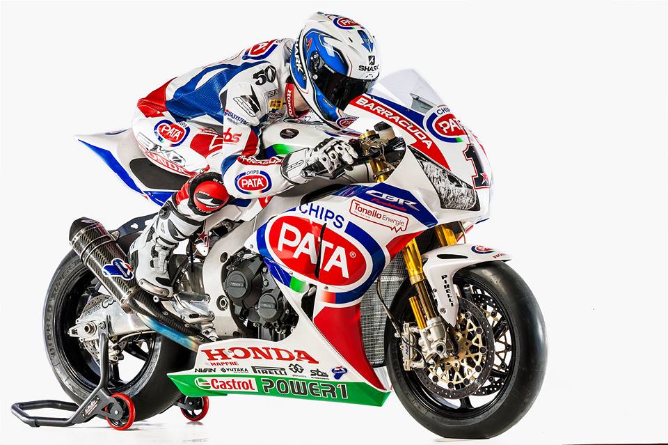 en route pour la saison 2015 ! - Page 4 Sbk-2015-team-pata-honda-2