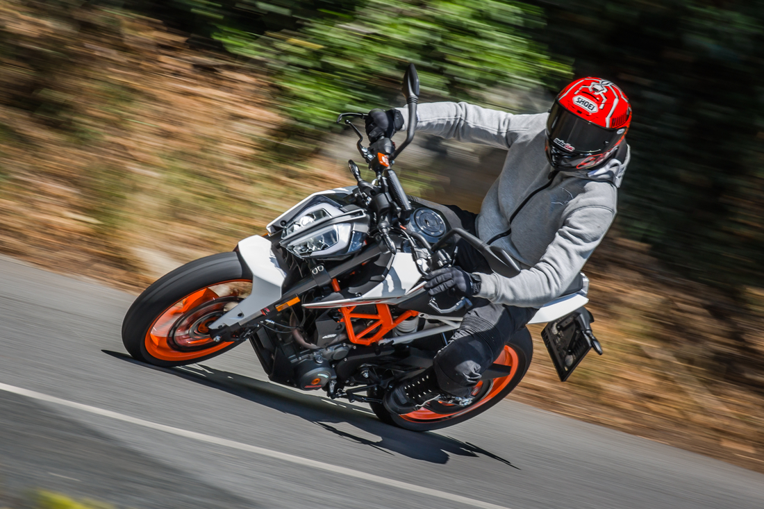 KTM 390 Duke E4 2017 Ktm-390-duke-2017-328a4436