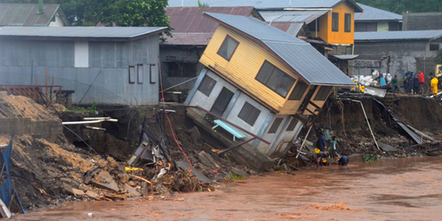 Solomon Islands Disaster Relief SCCZEN_AP140604205943_620x310