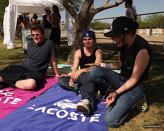 nuevasz fotos de kristen en coachella 101a45f8a3682104_mq016.preview