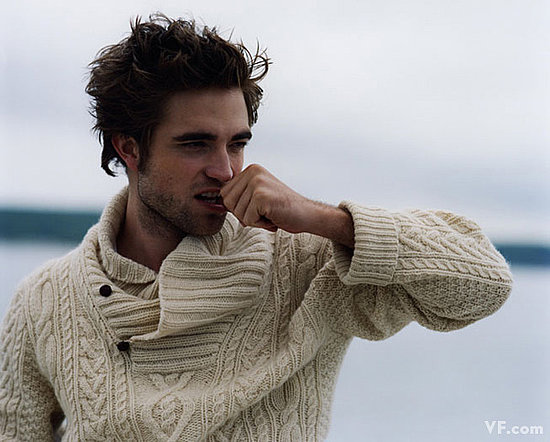 Robert Pattinson en la revista Glamour (Grecia) F56638be79d7e7a9_pattinson-A-0912-11.preview