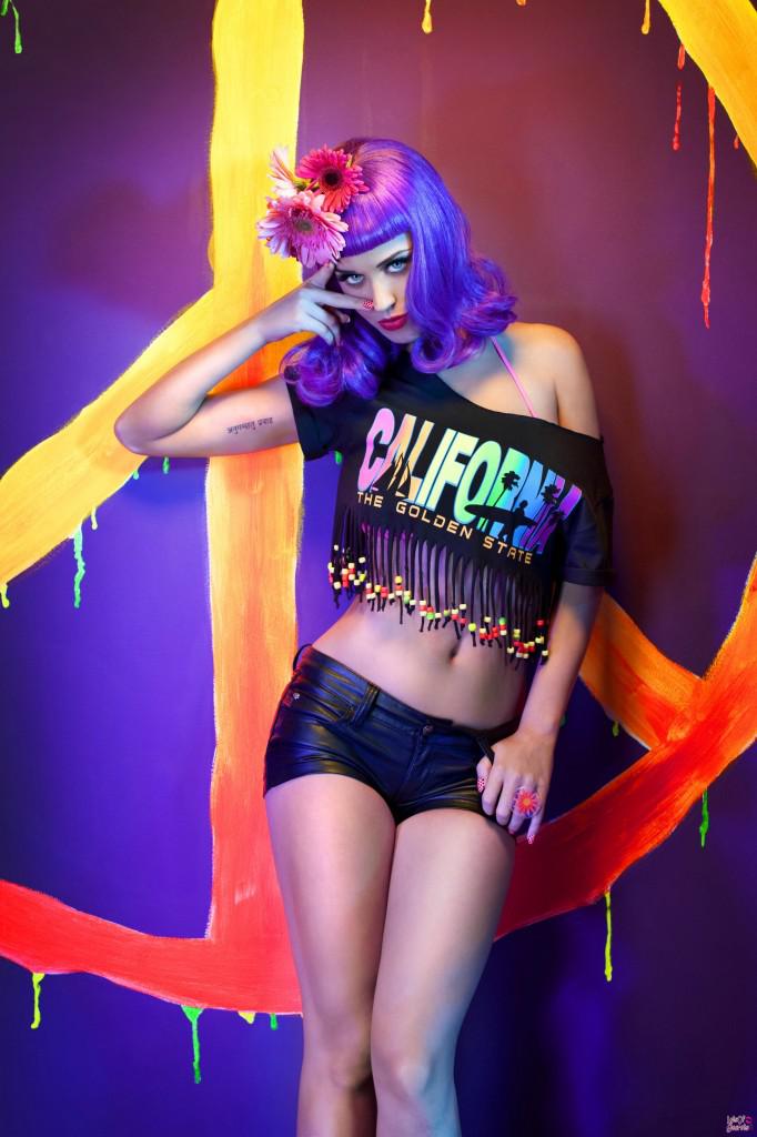 Katy Perry en plusieurs tenues Nouvelle-prestation-katy-perry-firework-L-1