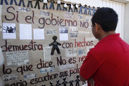 Guerrero - Asesinan a Estudiantes Normalistas de Ayotzinapa en Iguala Guerrero. - Página 23 Busqueda-3-440x293