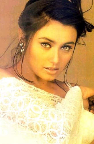  ღ♥♥ღ هنا هقول عن حبك جوايا ღ♥♥ღ Rani%20mukherjee13e